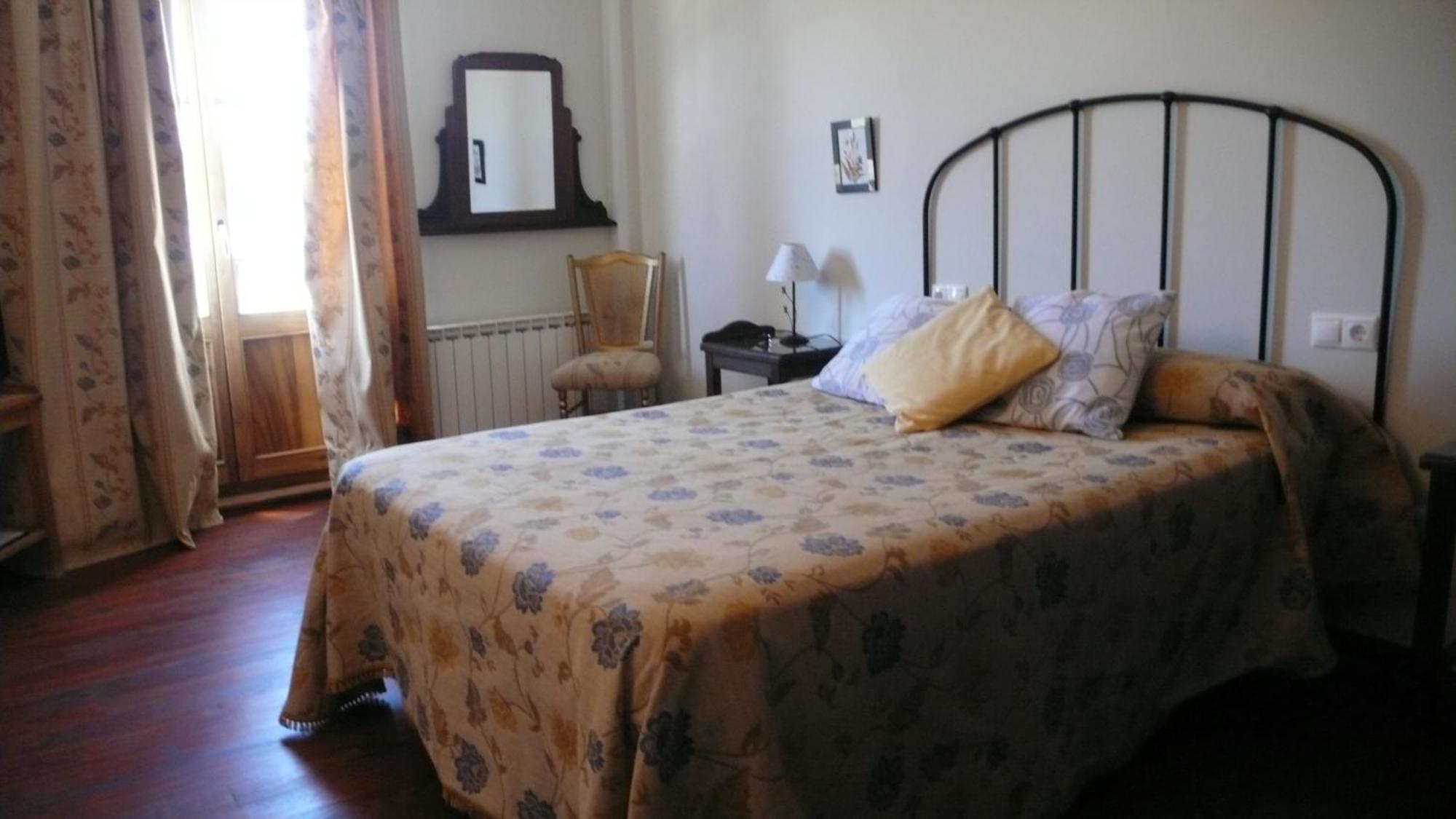 Hotel Rural La Peregrina Carucedo Szoba fotó